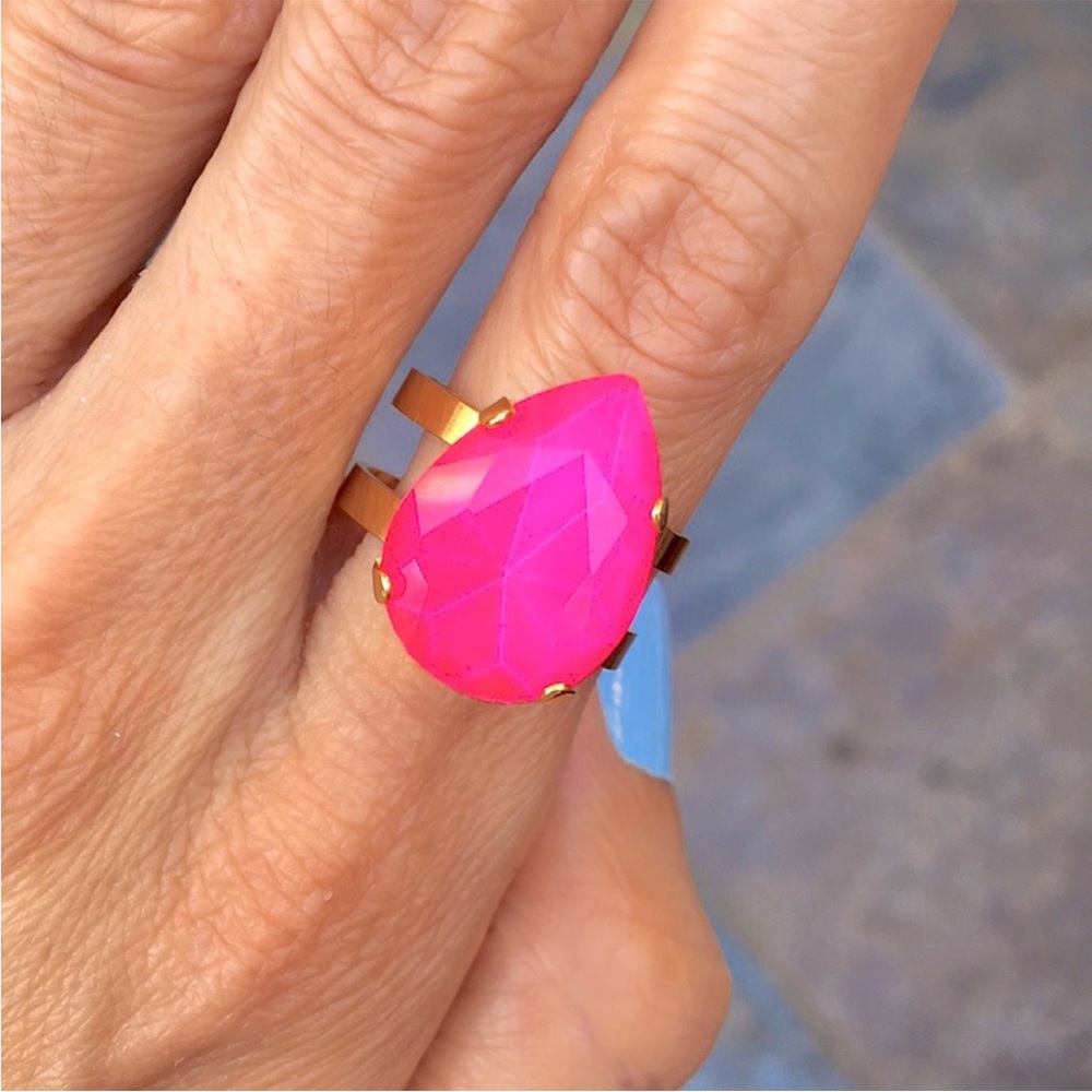 Hot Pink + Gold Pear Crystal Statement Ring - Picture 6 of 6
